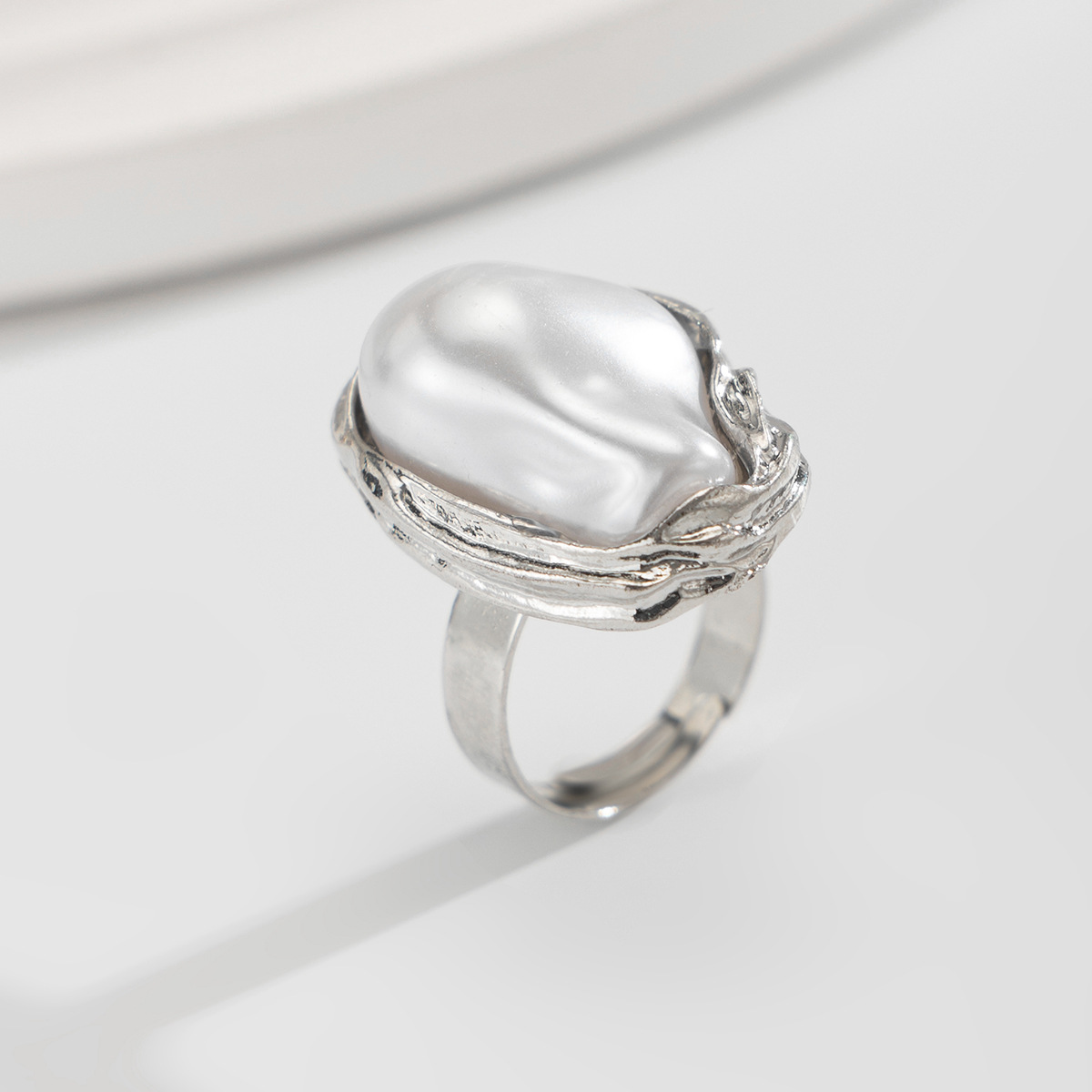 Mojoyce Fashion Imitation Pearl Gold Color Open Adjustable Ring for Women Engagement Party Gift Irregular Pearl Ring Jewelry 2025 - Image 12