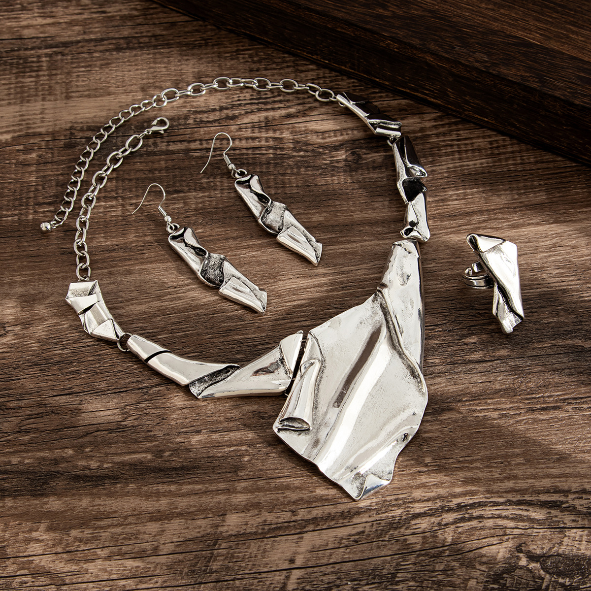 Mojoyce Exaggerated Irregular Geometric Metal Necklace for Women Punk Chunky Heavy Short Choker Party Jewelry Steampunk - Image 2