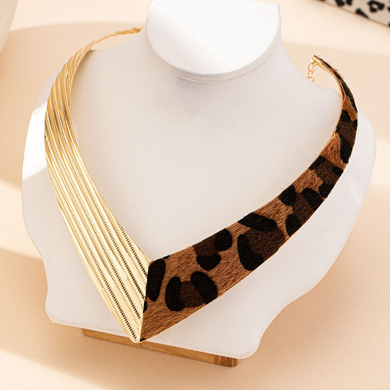 Mojoyce Steampunk Geometric V Shape Clavicle Torques Necklace For Women Men Punk Leopard Statement Chokers Necklaces Gift Jewelry - Image 2