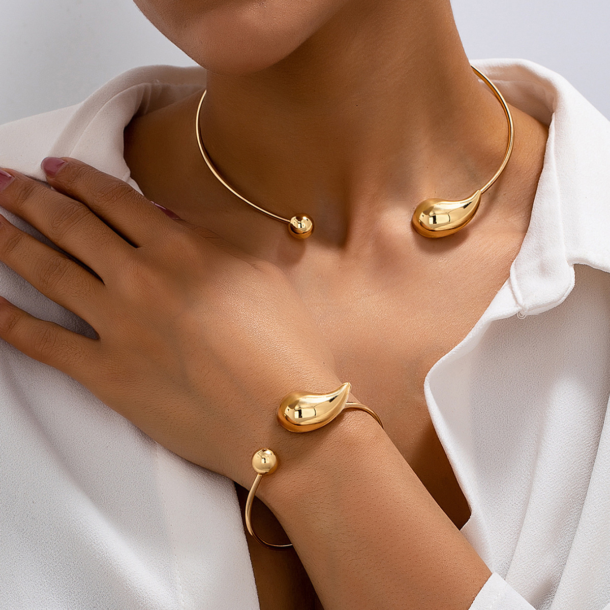 Mojoyce Punk Gold Color Water Drop Torques Choker Necklace Open Cuff Bangle Set for Women Hip Hop Metal Party Grunge Jewelry Sets