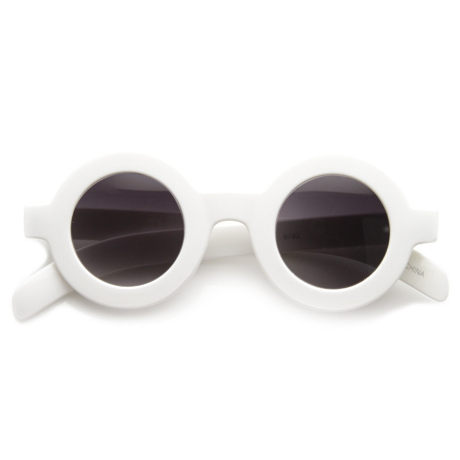 Thick Round Sunglasses - Image 4