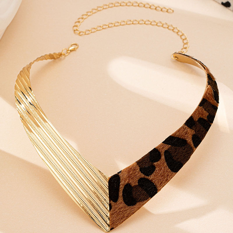 Mojoyce Steampunk Geometric V Shape Clavicle Torques Necklace For Women Men Punk Leopard Statement Chokers Necklaces Gift Jewelry - Image 5