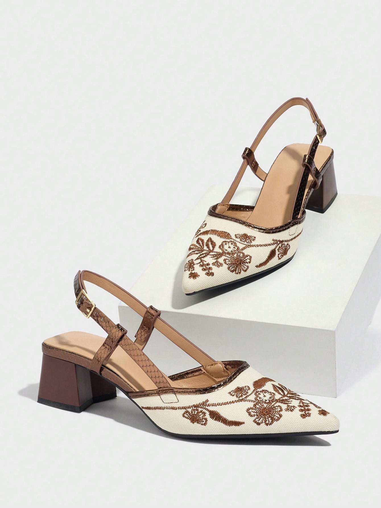 Ladies high heels - Image 4